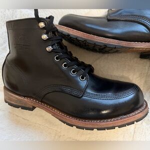 Like NEW! $379 Woolrich Yankee USA Made Moc Toe Black Horween Leather Boot 8